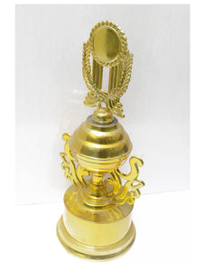 Golden Trophy (4627614498901)